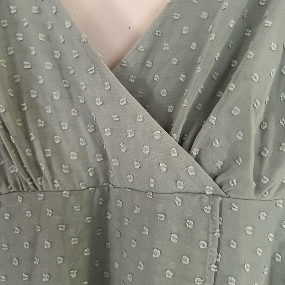 Lulu's Green Ruched V-Neck Maxi Gown - Picture 6 of 11